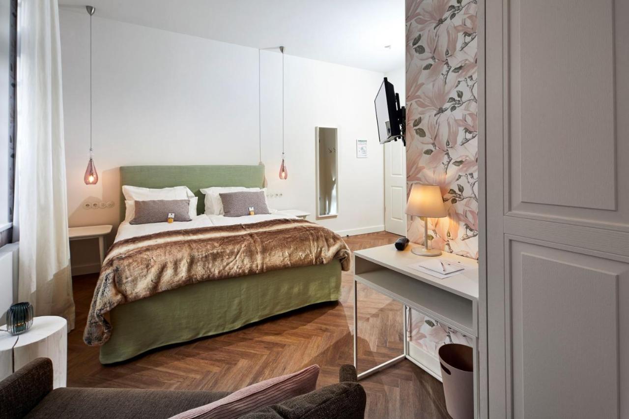 Buiterling Hotel Brilon Esterno foto